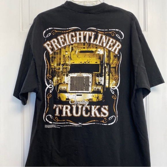 Freightliner Quality Trucks Run Smart XL Black T Shirt Daimler Trucks 2011 - Picture 6 of 11